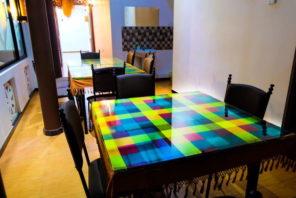 Green View Holiday Resort Канди Екстериор снимка