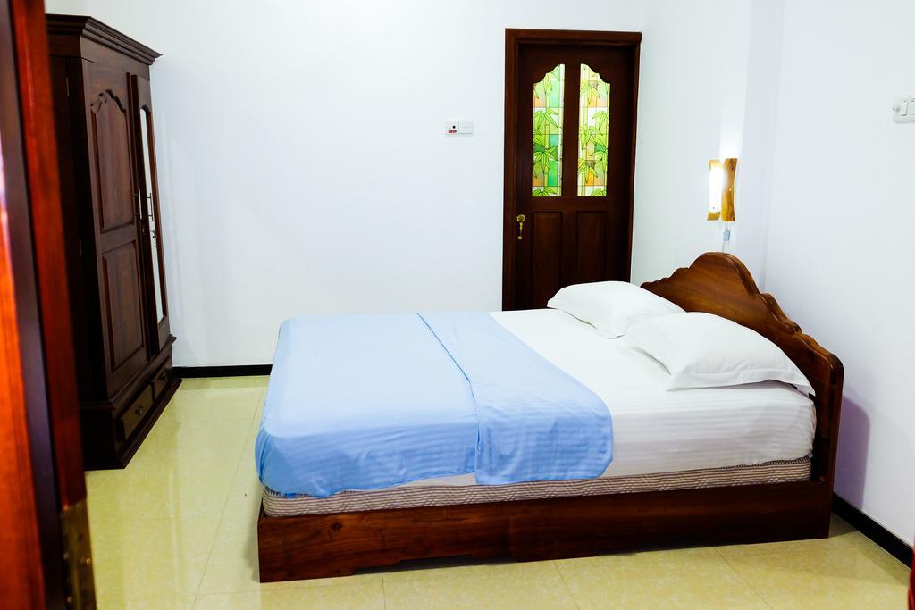 Green View Holiday Resort Канди Екстериор снимка