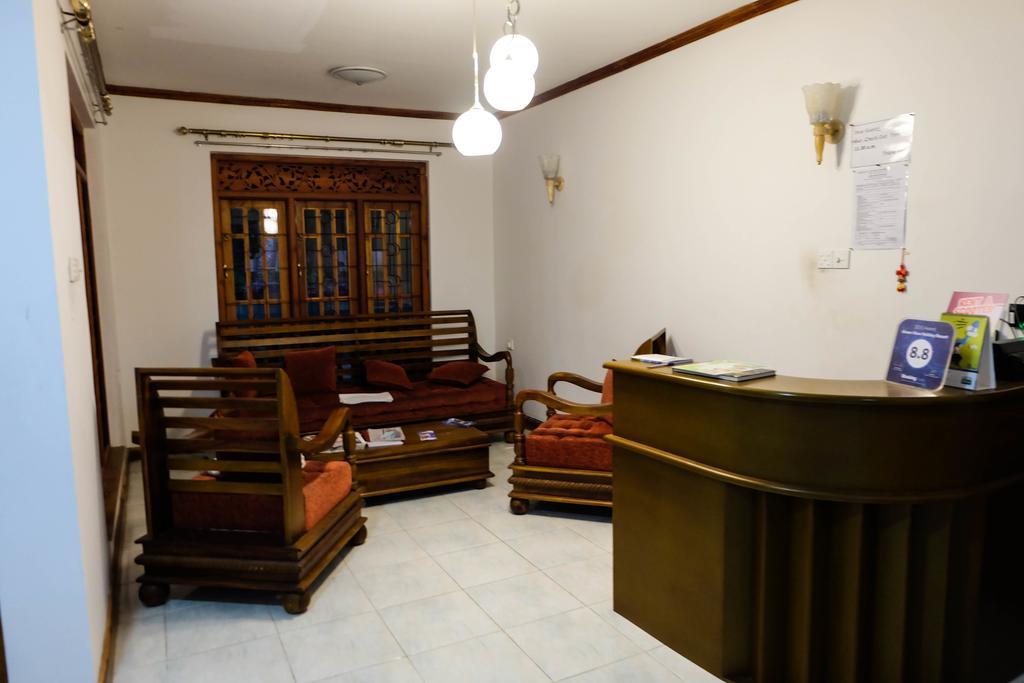 Green View Holiday Resort Канди Екстериор снимка