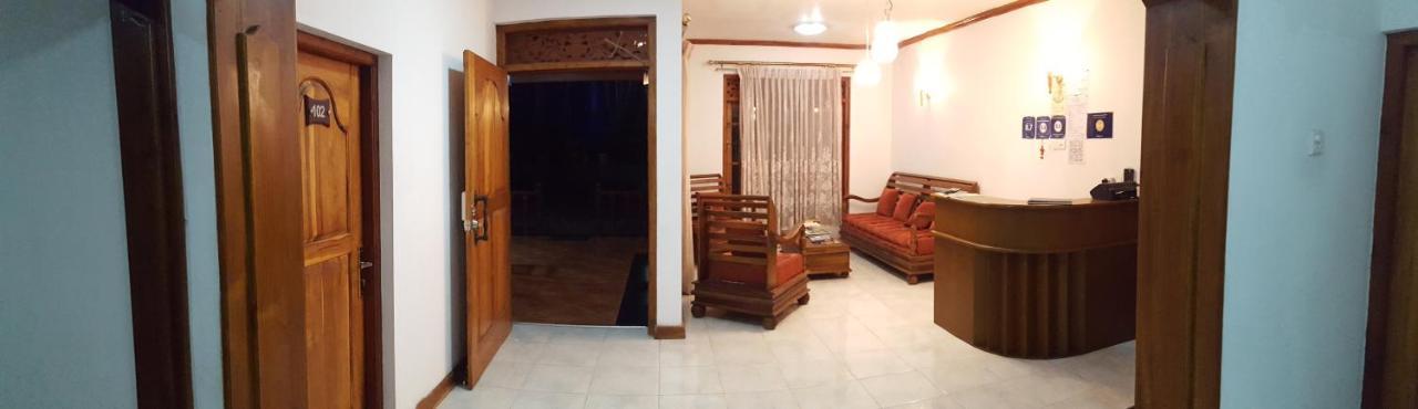 Green View Holiday Resort Канди Екстериор снимка